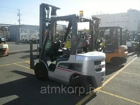 Вилочный погрузчик NISSAN Y1F2A20 2008 года б/у фото 2