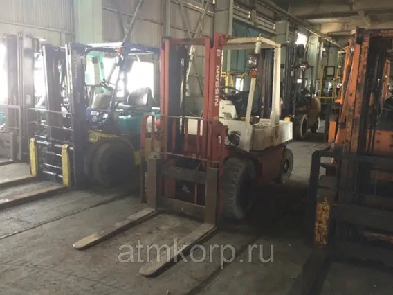 Вилочный погрузчик Nissan EGH02 2018 года б/у