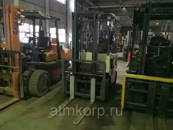 Вилочный погрузчик Nissan FP01 1998 года б/у