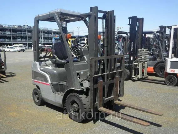 Вилочный погрузчик Nissan NP1F1A10D 2012 года б/у