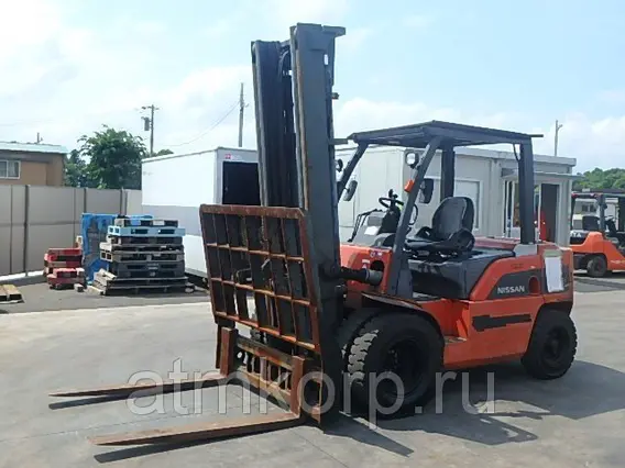 Вилочный погрузчик Nissan KDP-W1F4 2009 года б/у