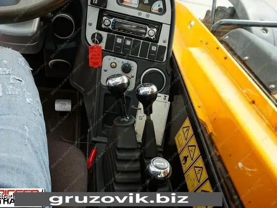 Телескопический погрузчик JCB LOADALL 535-125 2010 года б/у фото 9