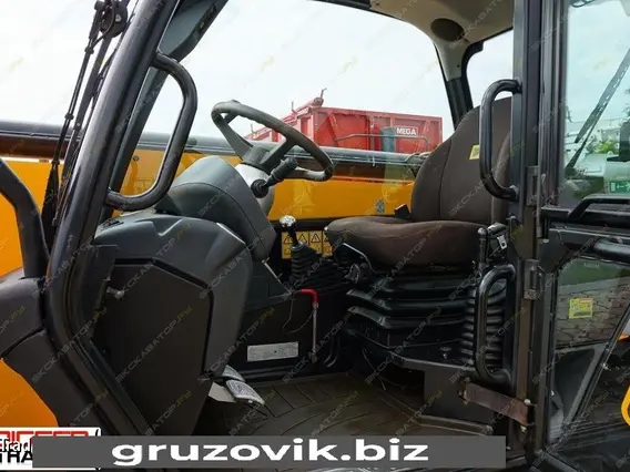 Телескопический погрузчик JCB LOADALL 535-125 2010 года б/у фото 10