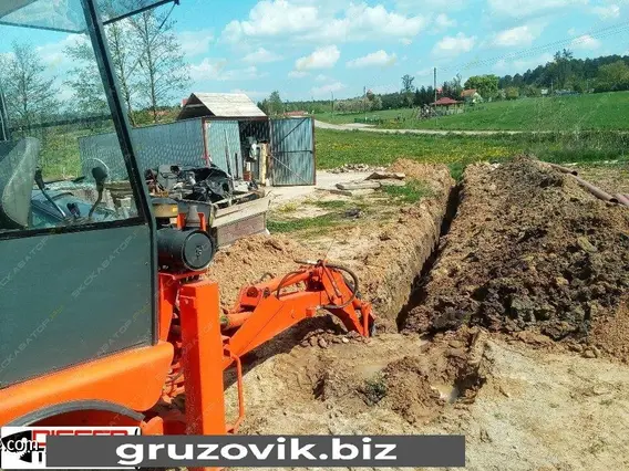 Фронтальный погрузчик JCB 2CX 2003 года б/у фото 8