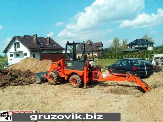Фронтальный погрузчик JCB 2CX 2003 года б/у фото 9