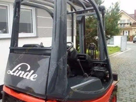 Вилочный погрузчик Linde H16 1996 года б/у