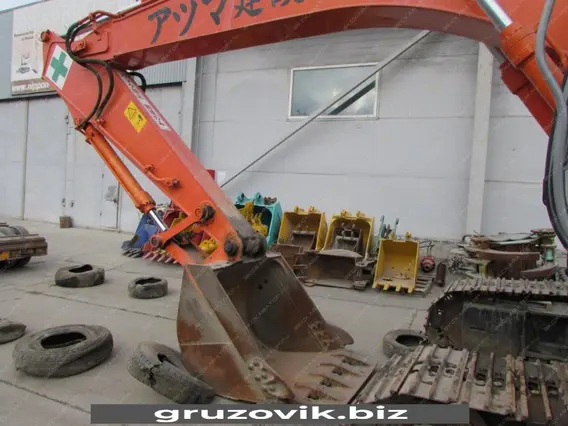 Экскаватор Hitachi ZX200 2006 года б/у фото 8