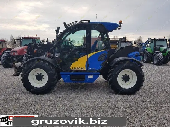 Телескопический погрузчик New Holland LM 5060 PLUS 2011 года б/у фото 2