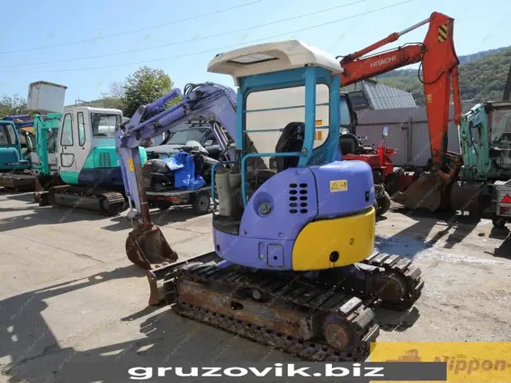 Экскаватор Hitachi EX30 2005 года б/у фото 2