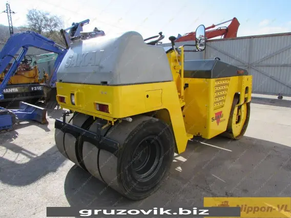 Дорожный каток Sakai TW500W 2007 года б/у фото 14