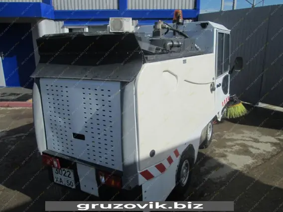 Дорожно-уборочный автомобиль SCHMIDT CLASSIC SK 1511 2002 года б/у фото 6