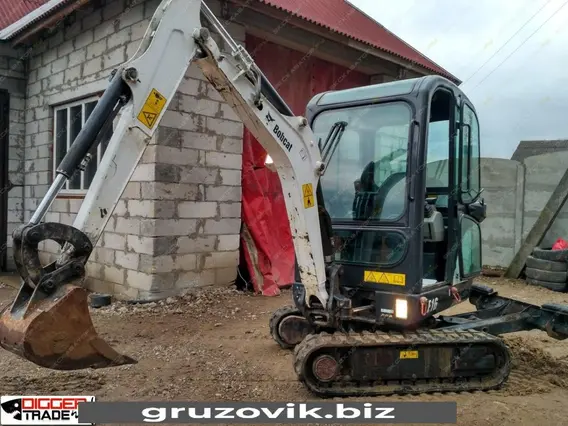 Экскаватор Bobcat E16 2014 года б/у фото 2