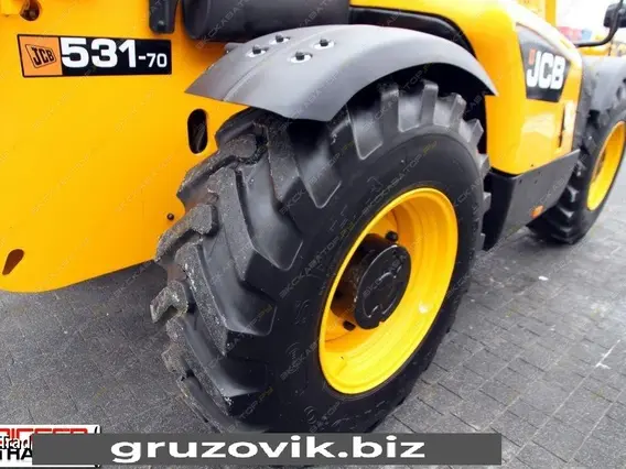 Телескопический погрузчик JCB LOADALL 531-70 2012 года б/у фото 3
