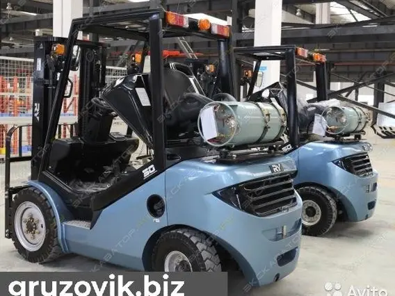 Вилочный погрузчик Terex Royal 2017 года б/у