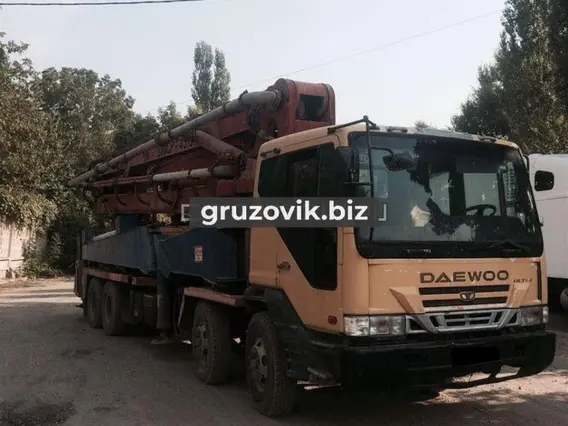 Бетононасос Daewoo Ultra Novus 2002 года б/у