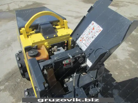 Дорожный каток Bomag BMP 851 2007 года б/у фото 3