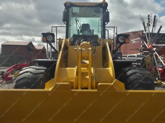 Фронтальный погрузчик SEM 656D 2018 года б/у