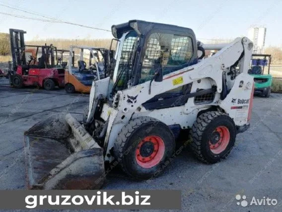 Фронтальный погрузчик Bobcat S770 2012 года б/у фото 2