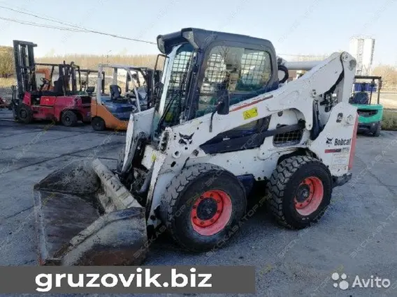 Фронтальный погрузчик Bobcat S770 2012 года б/у фото 2