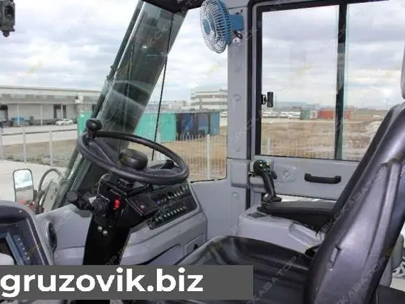 Телескопический погрузчик Heli RSH4528 2018 года б/у фото 4
