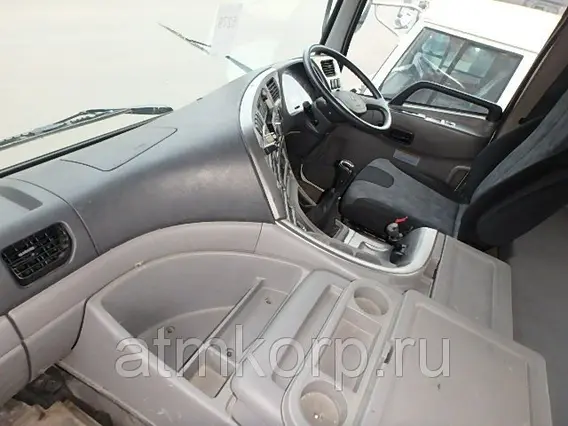 Бетоносмеситель Nissan UD CW5XL 2011 года б/у фото 4
