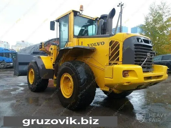 Фронтальный погрузчик Volvo L120F 2019 года б/у фото 3