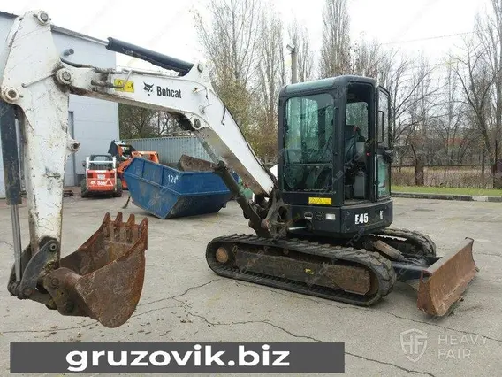Экскаватор Bobcat E45 2012 года б/у