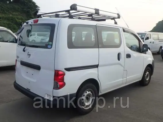 Микроавтобус Nissan NV200 VM20 2013 года б/у