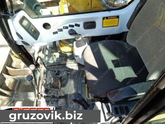 Экскаватор JCB JZ70 2008 года б/у фото 7