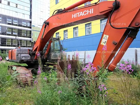 Экскаватор Hitachi ZX 240LC-3G 2011 года б/у фото 2