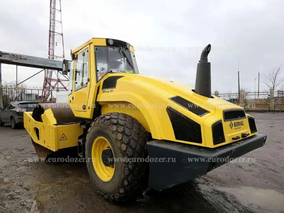 Дорожный каток Bomag BW 2011 года б/у фото 3