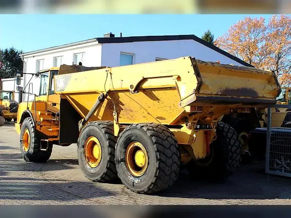 Карьерный самосвал Volvo A30 2008 года б/у фото 4