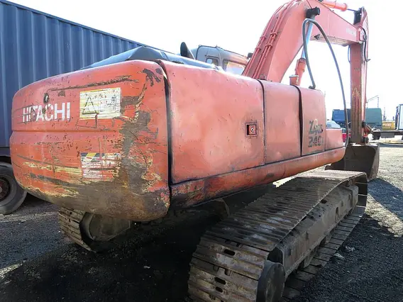 Экскаватор Hitachi ZX 240H 2003 года б/у фото 4