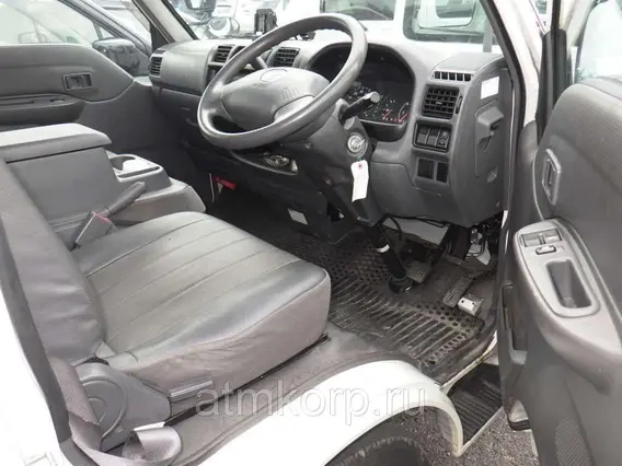 Тентованный грузовик Mazda BONGO SKP2T 2011 года б/у фото 5