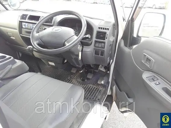 Рефрижератор Mazda BONGO SKP2T 2012 года б/у фото 5