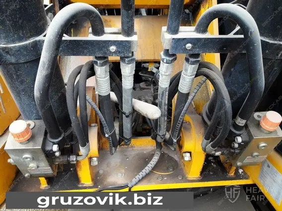 Экскаватор JCB JS 160W 2010 года б/у фото 10