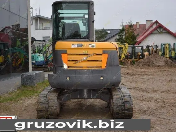 Экскаватор Volvo ECR 48C 2011 года б/у фото 4