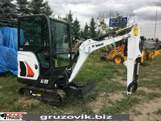 Экскаватор Bobcat E19 2017 года новый фото 2