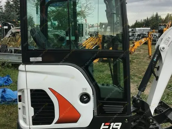 Экскаватор Bobcat E19 2017 года новый фото 4