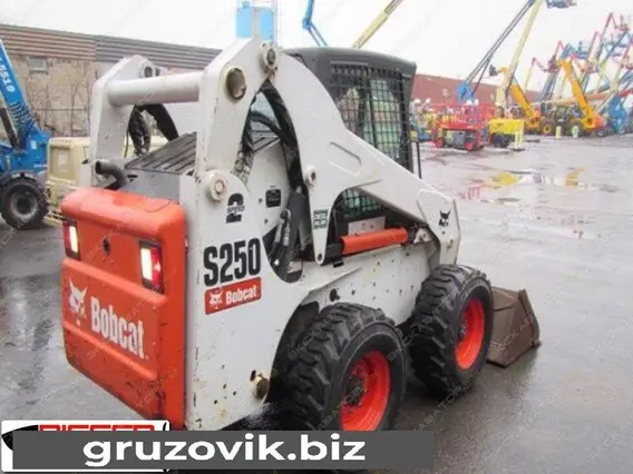 Экскаватор Bobcat S250 2006 года б/у фото 5