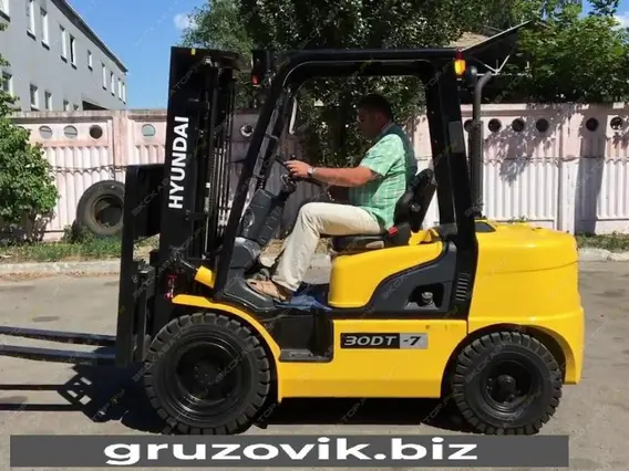 Вилочный погрузчик Hyundai 30DT-7 2018 года новый