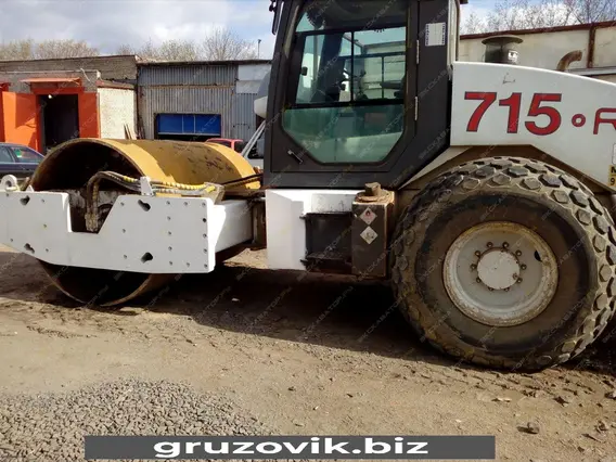 Дорожный каток Bomag R715 2006 года б/у