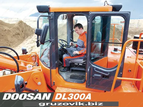 Фронтальный погрузчик Doosan DL300 2018 года б/у