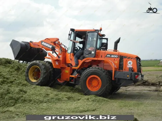 Фронтальный погрузчик Doosan DL200 2018 года б/у фото 2