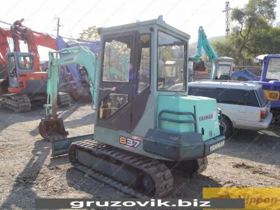 Экскаватор Yanmar B37 2005 года б/у фото 2