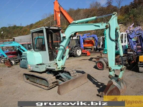 Экскаватор Yanmar B37 2005 года б/у фото 5
