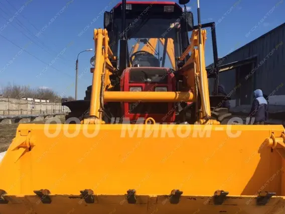 Экскаватор-погрузчик ЧЛМЗ ДЭМ-1143 2015 года б/у