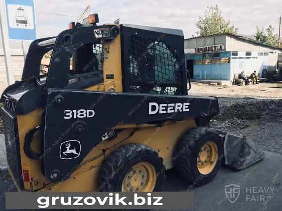 Фронтальный погрузчик John Deere 318d 2013 года б/у