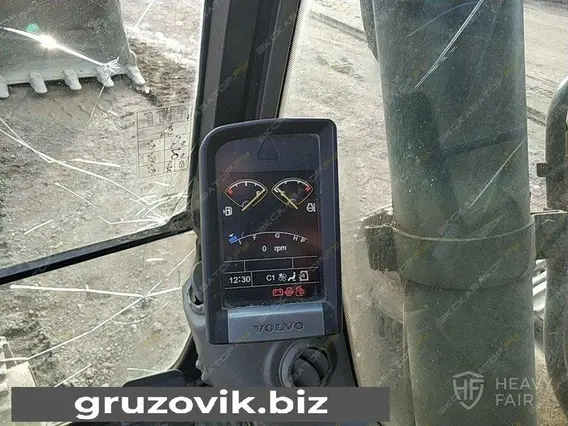Экскаватор Volvo EC300D 2013 года б/у фото 14