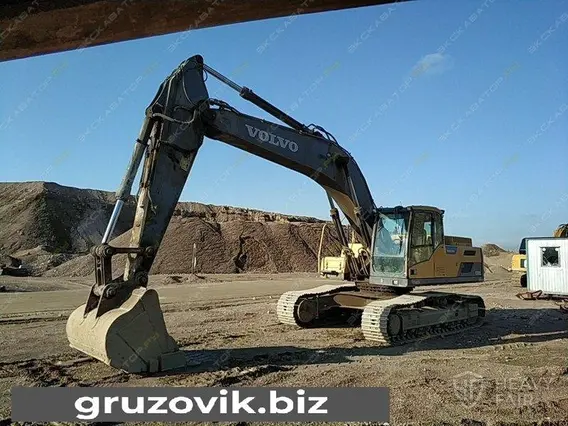 Экскаватор Volvo EC300D 2013 года б/у фото 3